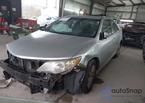 2012 Toyota Camry Le z USA, uszkodzony, nr VIN 4T1BF1FK8CU137024